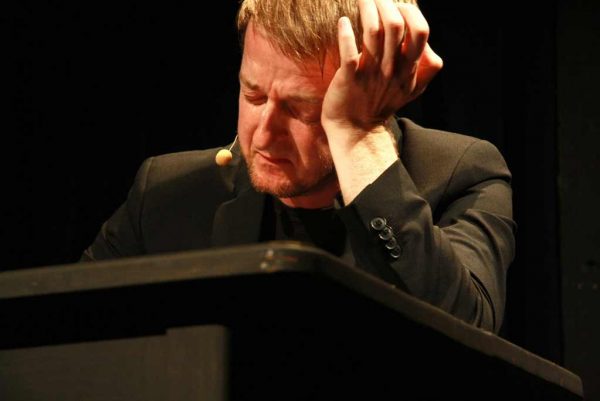 Kabarettist Markus Koschuh zur Kunst in Coronazeiten