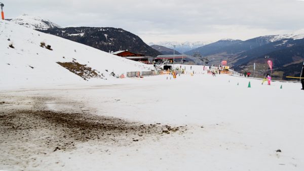 Es ist der warme Winter, der unsere Skigebiete schwitzen lasst.